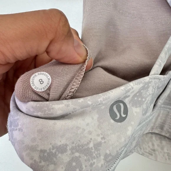 Lululemon High-Neck Energy Patterned Sports Bra - Picture 3 of 3